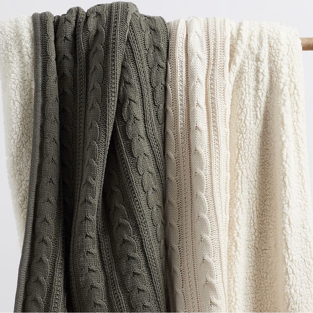 Pottery Barn Cozy Cable Throw NWT in Gray
